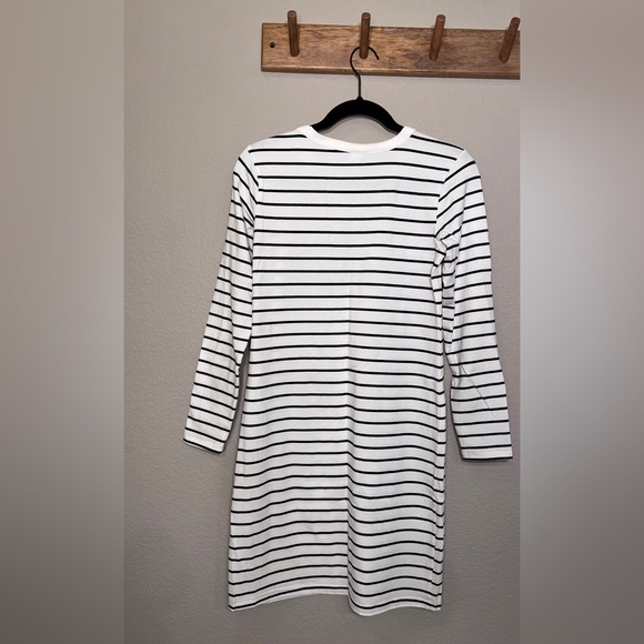 Old Navy | Long Sleeve Striped Dress - White + Black - Picture 3 of 3